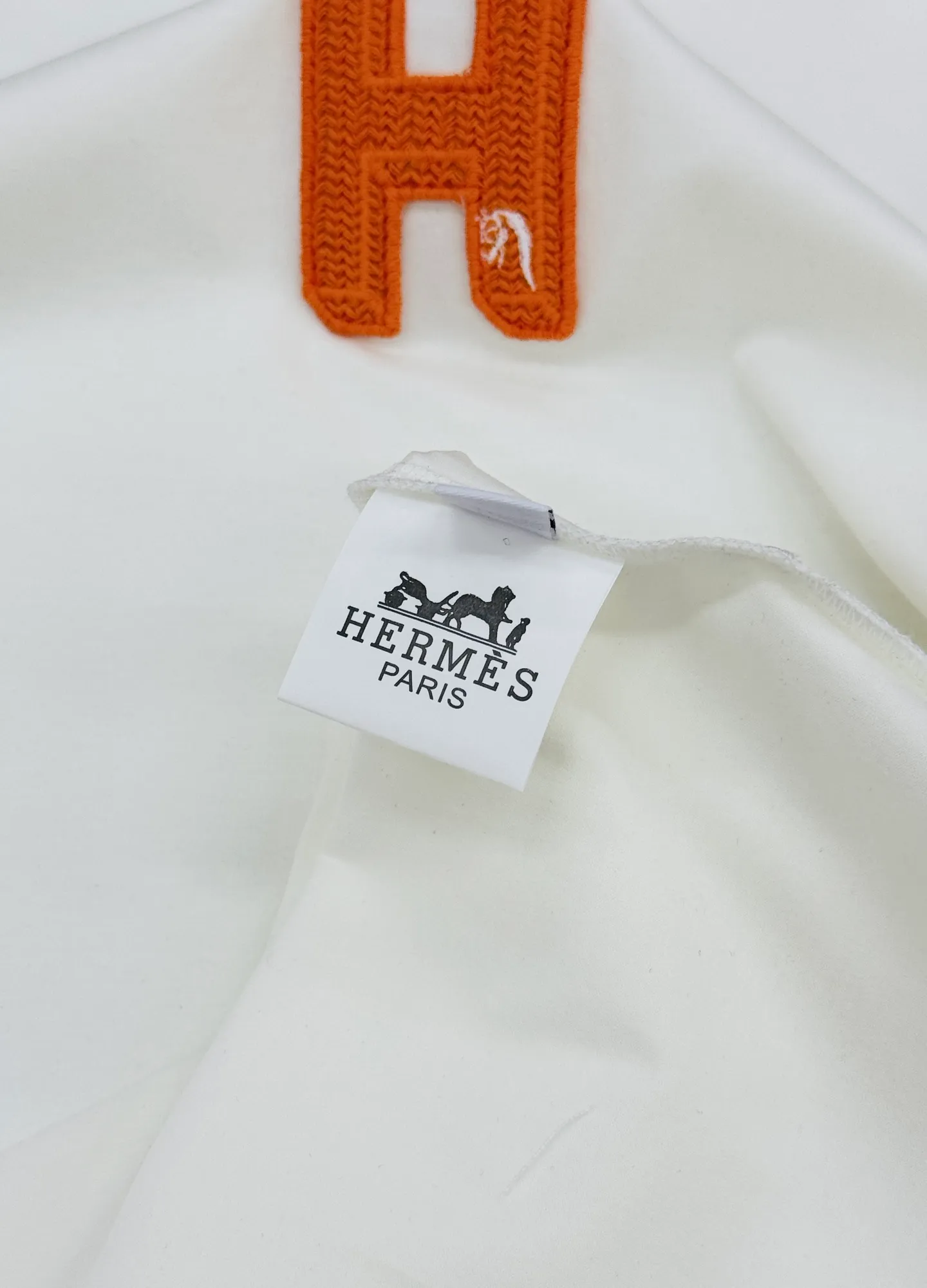 ⚜️HERMES 26s New Arrival T .Classic H . ！ . . 190g ， ， ！！！ ， ！ ！ ：Black.White.Dark Blue. .Sizes：M-3XL ❗️（S 4XL ）175/145 XL
